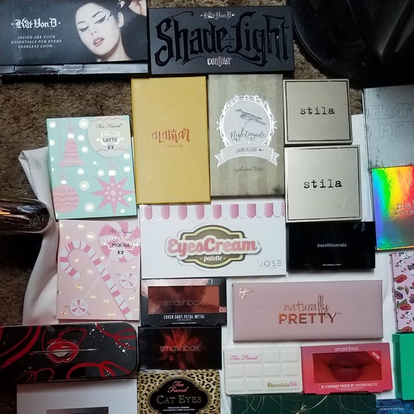 Luxury full sized NEW high end makeup mystery box - Picture 4 of 8